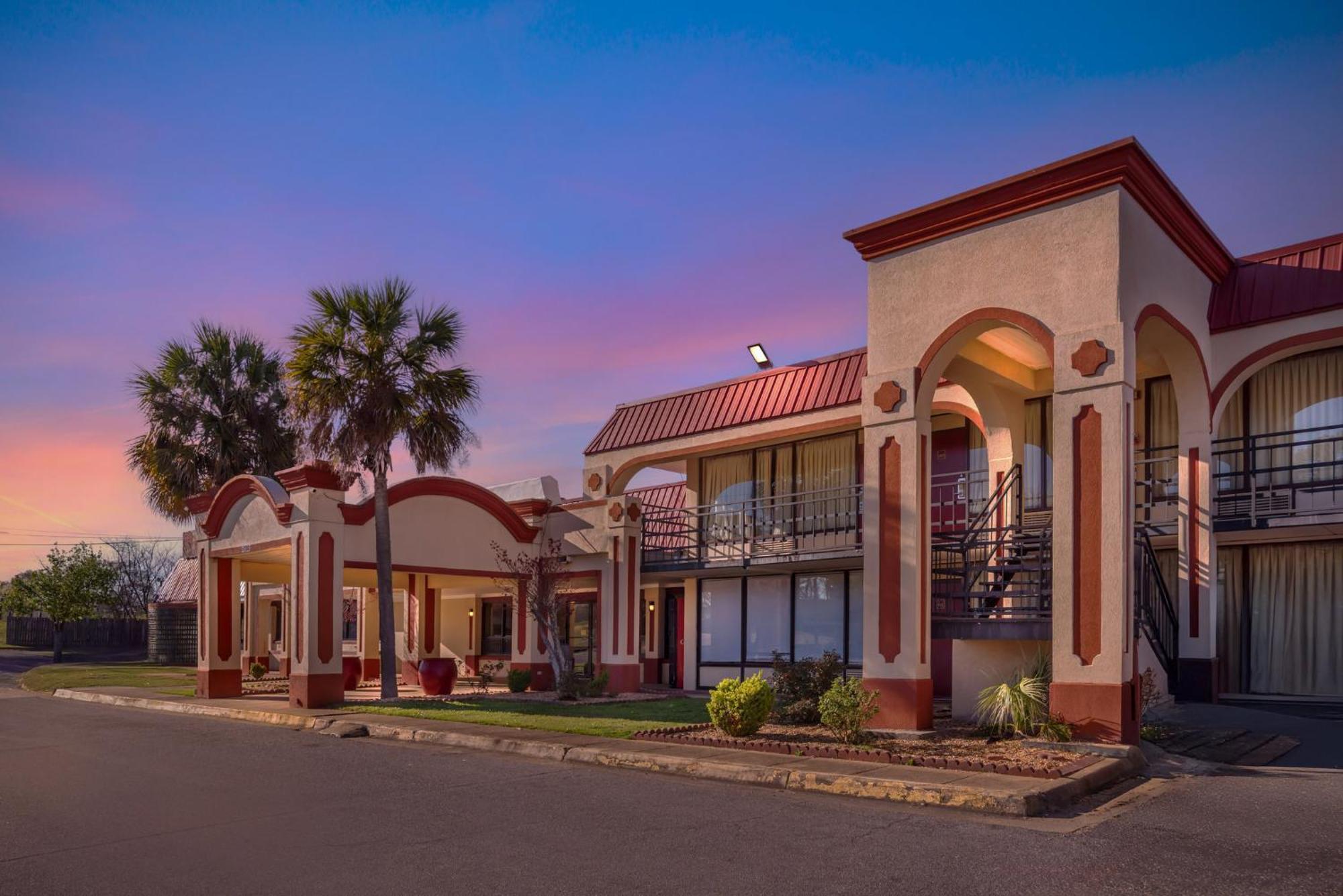 Red Roof Inn Montgomery - Midtown Zewnętrze zdjęcie