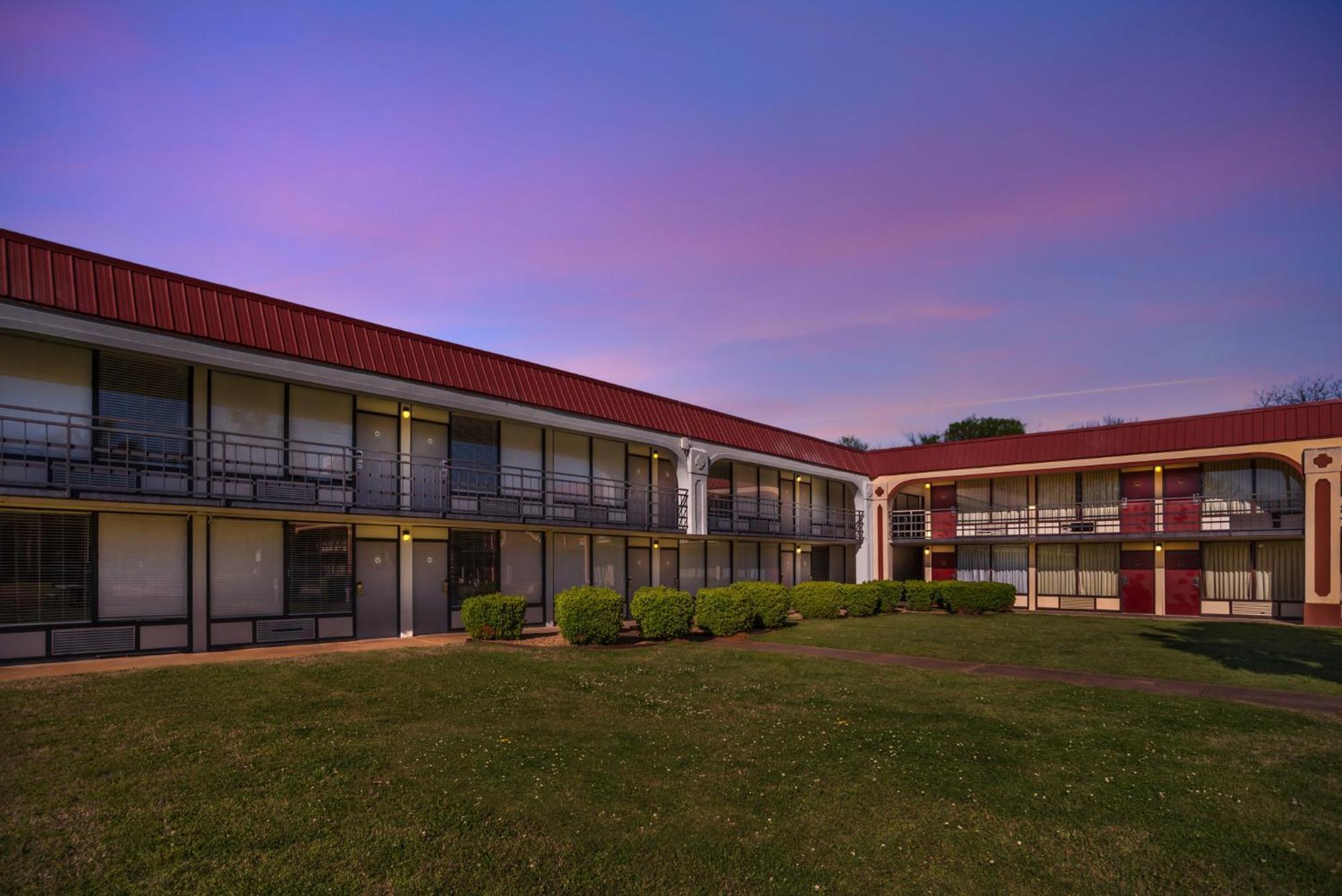 Red Roof Inn Montgomery - Midtown Zewnętrze zdjęcie